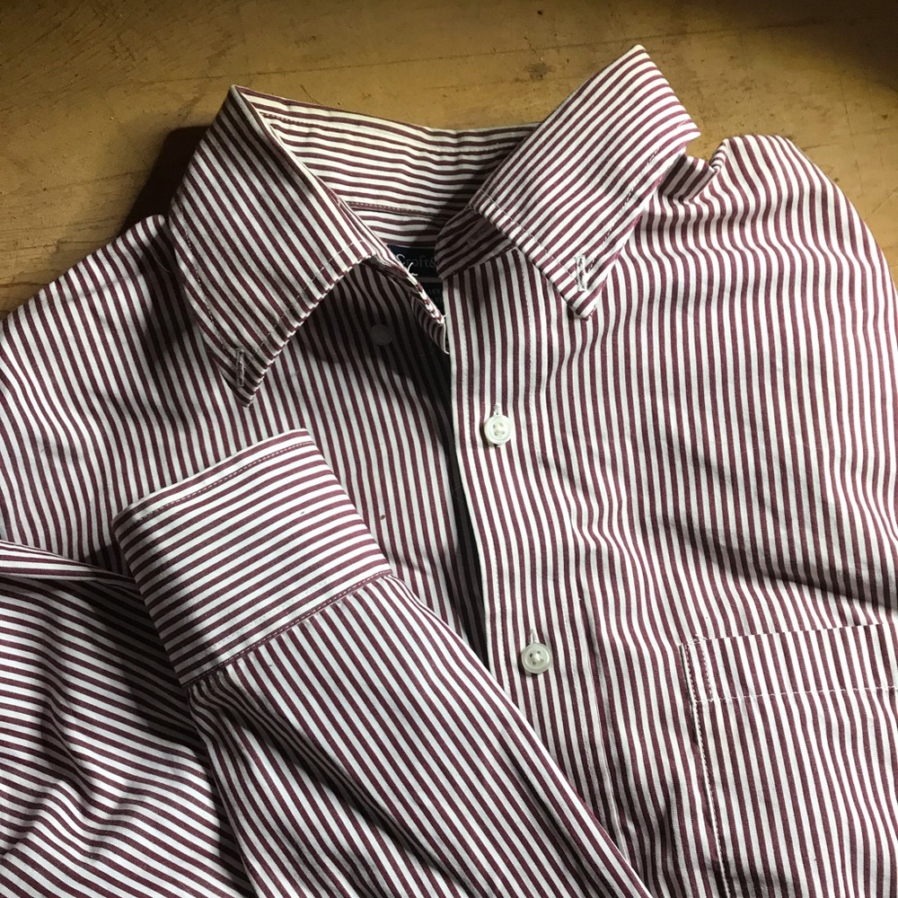 Crofts&Barrow Medium 15 1/2 Red Button Down Shirt